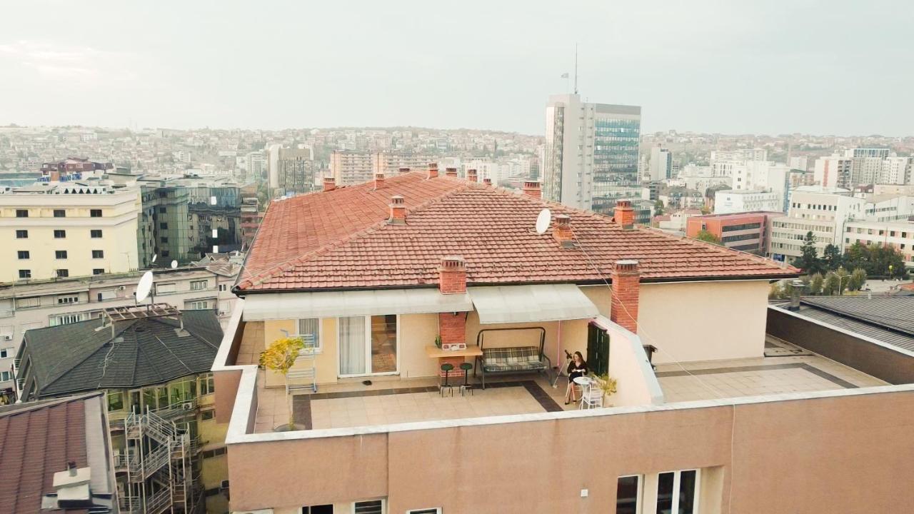 דירות פרישטינה Siera'S Penthouse מראה חיצוני תמונה